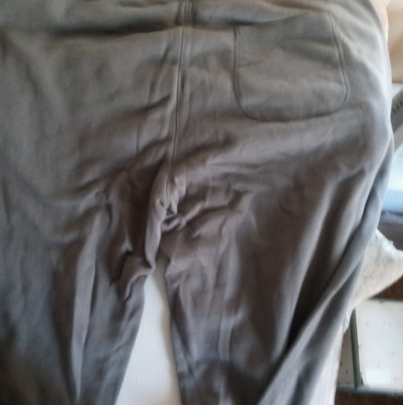 Old navy men's oversize sweatpants - Picture 6 of 8